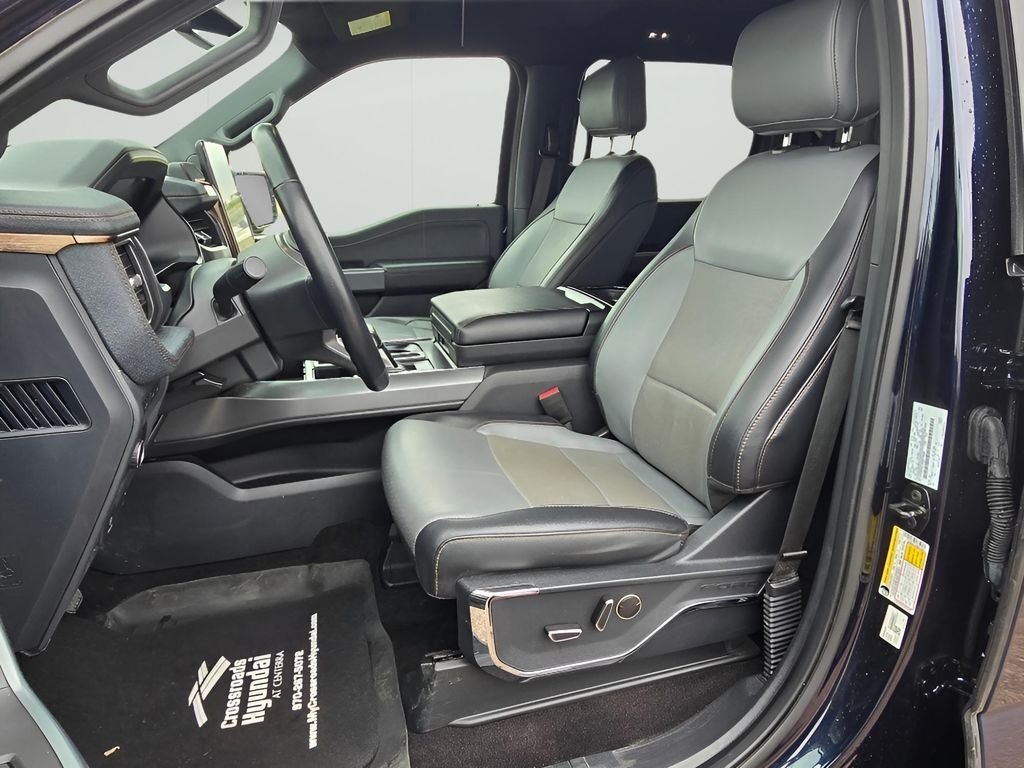 Used 2022 Antimatter Blue Metallic Ford LARIAT image 14