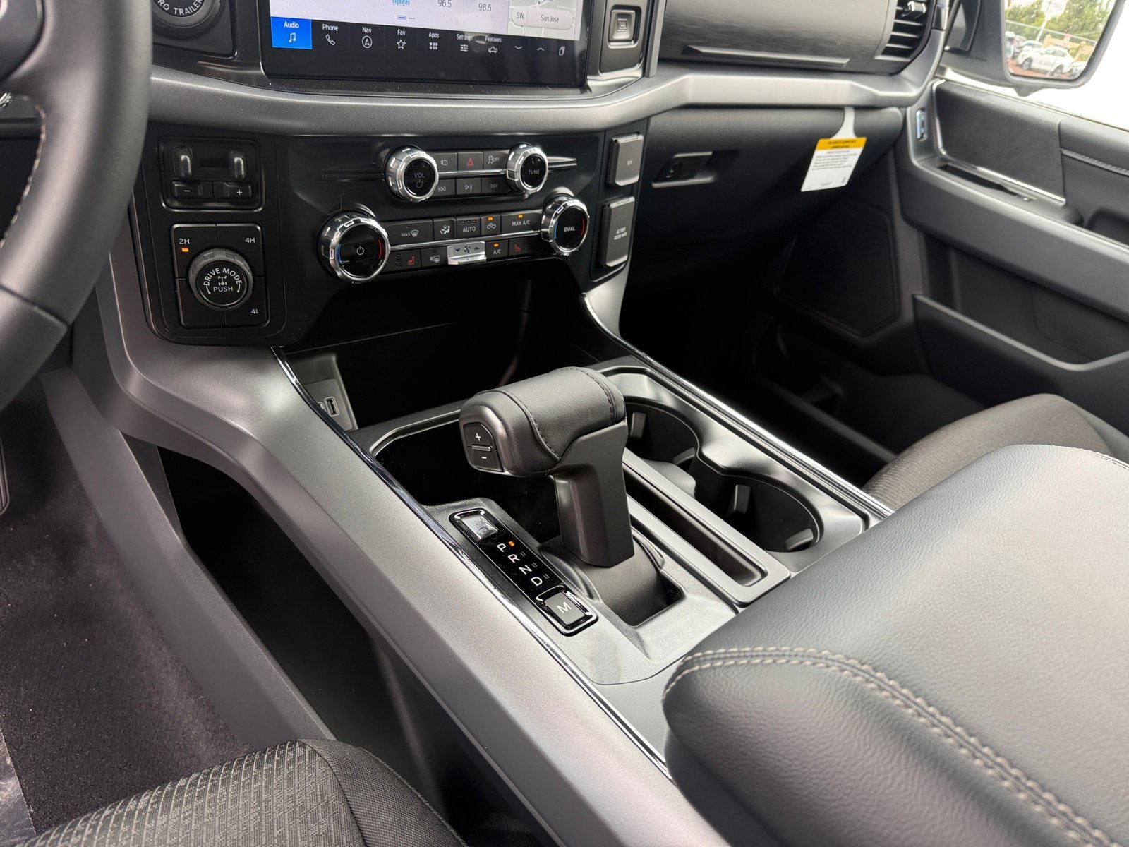 New 2026 OXFORD WHITE Ford XLT image 13