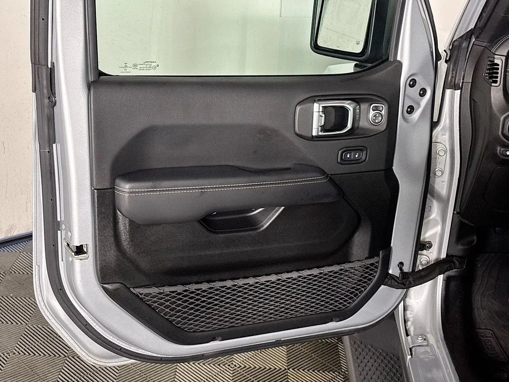 Used 2023 Silver Jeep Sahara 4xe image 10