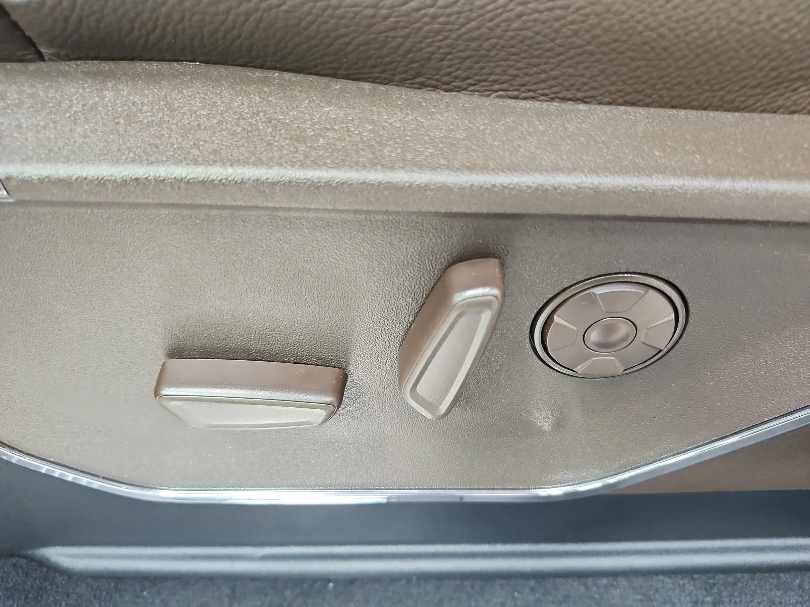 New 2026 White Ford King Ranch image 21