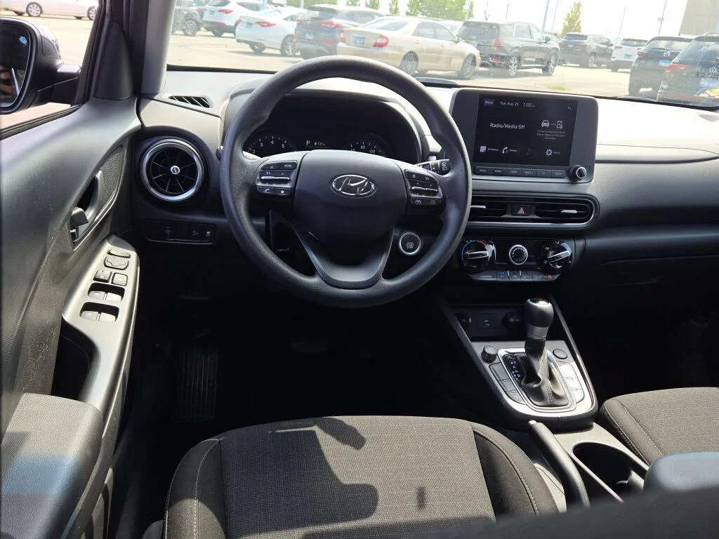 Used 2022 Gray Hyundai SEL image 15