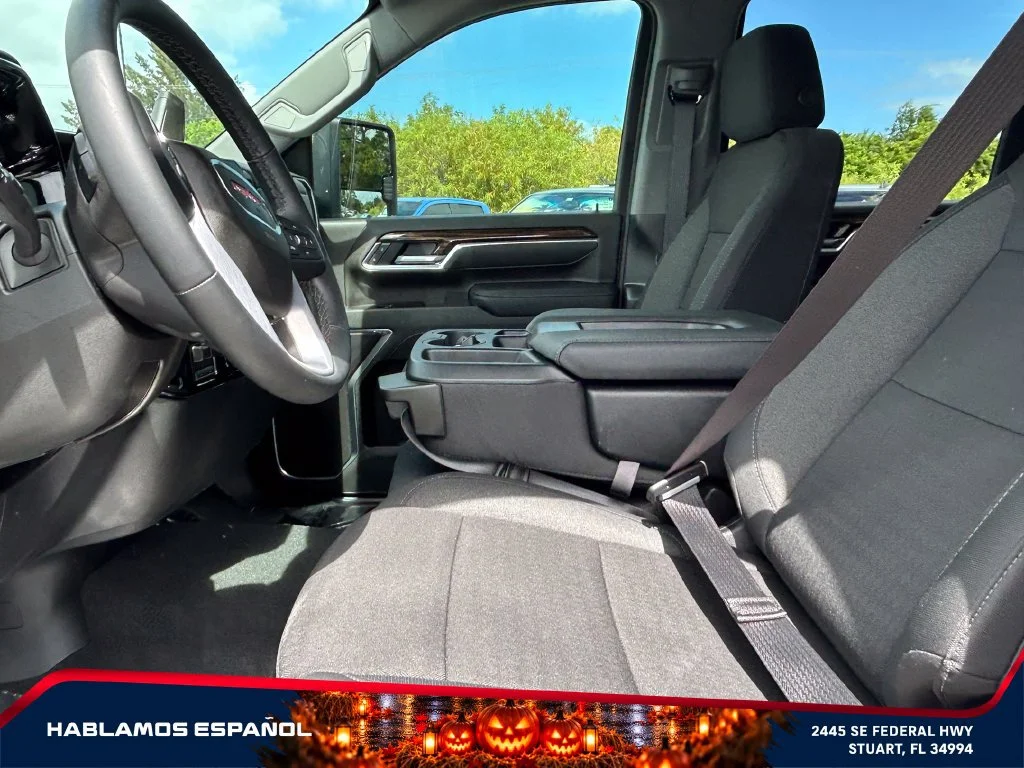 Certified Used 2026 Summit White GMC SLE image 10