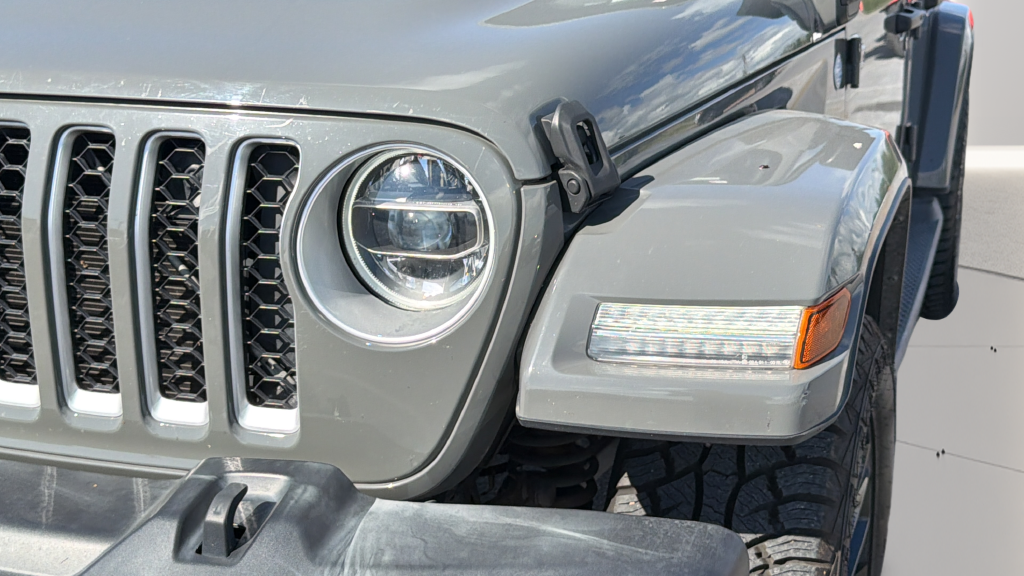 Used 2021 Gray Clearcoat Jeep Unlimited Sahara 4xe image 11