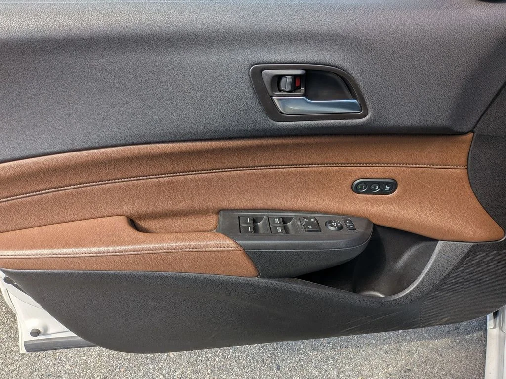 Used 2021  Acura Premium Package image 13