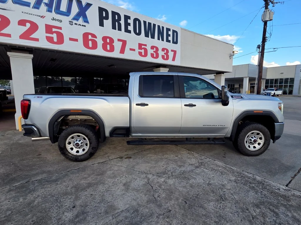 Used 2023 Silver GMC Pro image 11