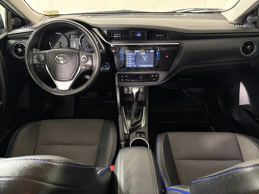 Used 2018 Gray Toyota SE image 31