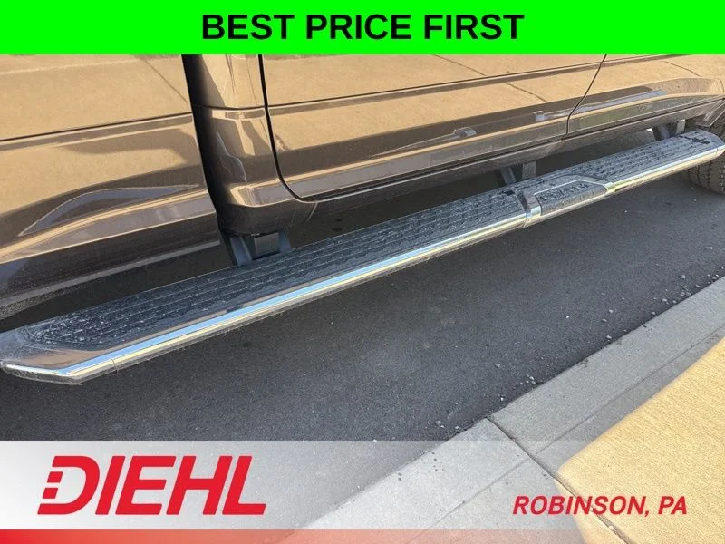 New 2026 Granite Crystal Metallic Clear-Coat Exterior Paint RAM Laramie image 9