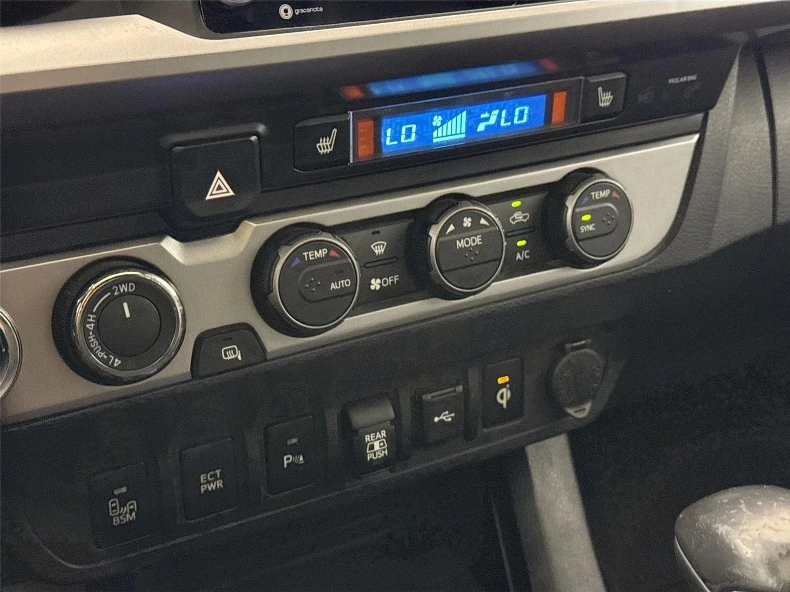 2021 Toyota Tacoma Limited - Photo 27