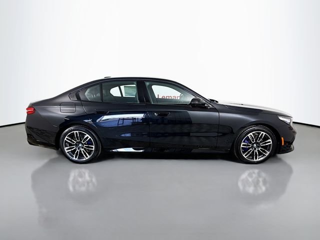 Used 2026 Black Sapphire Metallic BMW 530i xDrive image 8