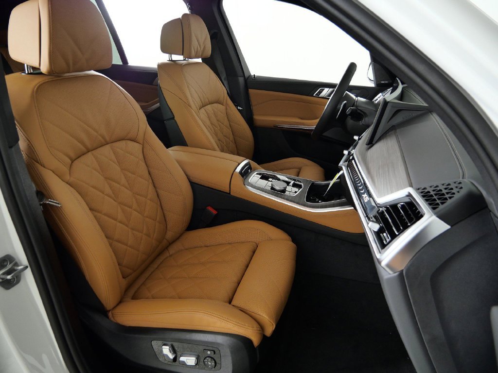 2026 BMW X5 40i - Photo 21