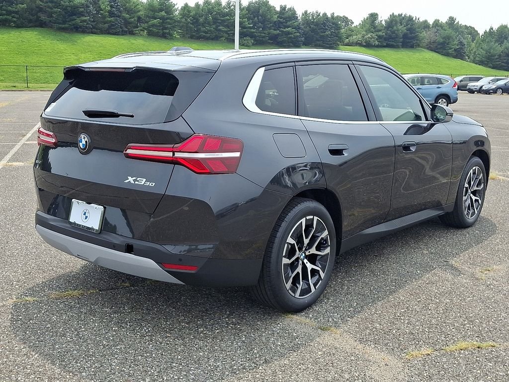 New 2026 Dark Graphite Metallic BMW 30 xDrive image 4