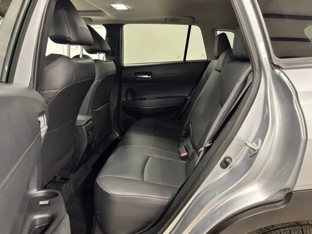 Used 2025 Silver Toyota XLE image 19