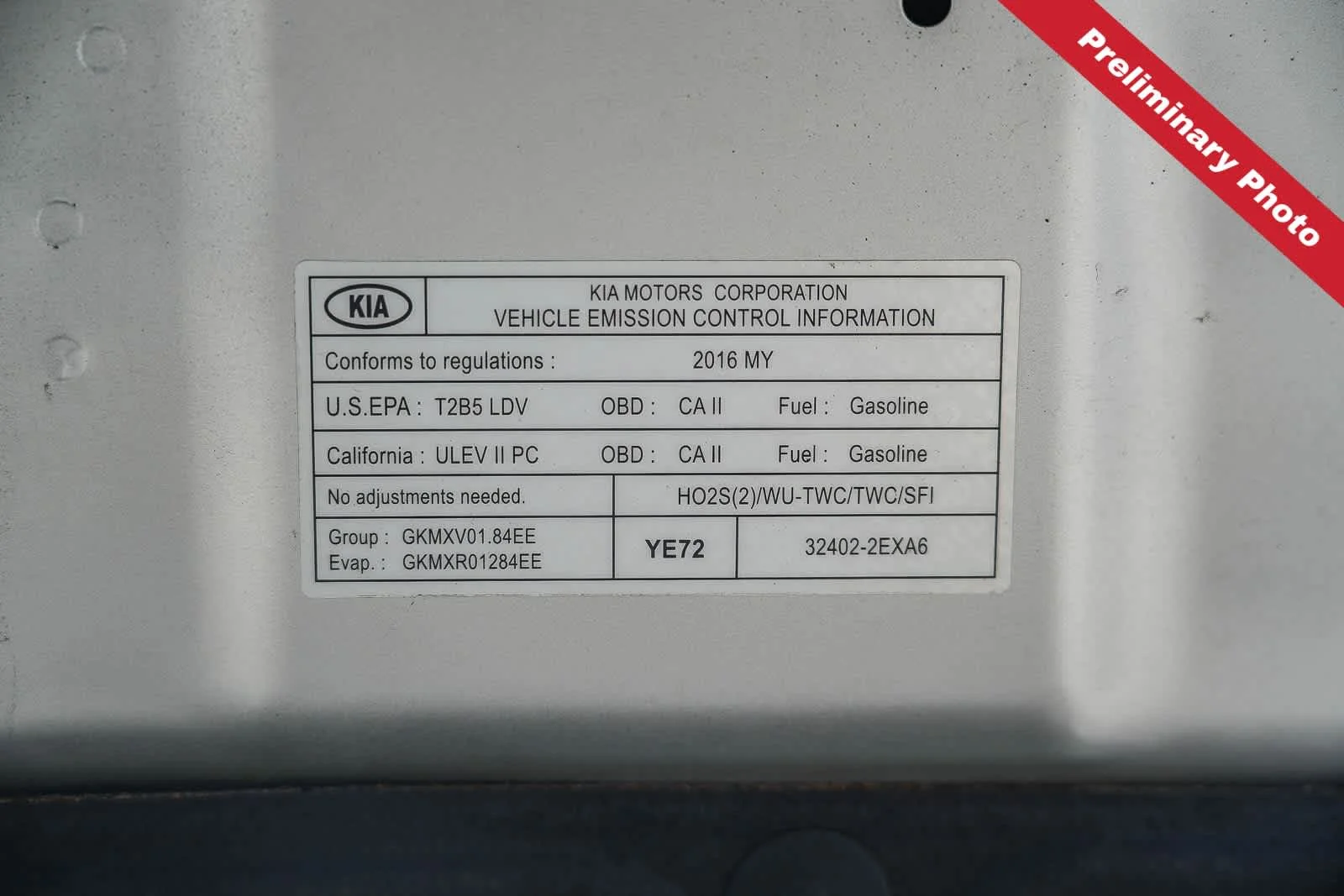 Used 2016 Silky Silver Kia LX image 21