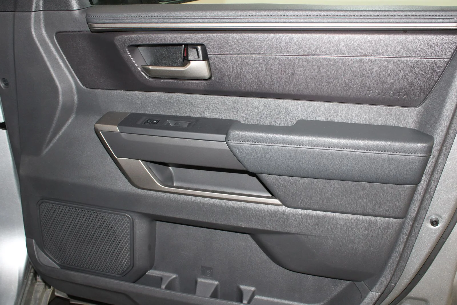 Used 2024 Silver Toyota SR5 image 18