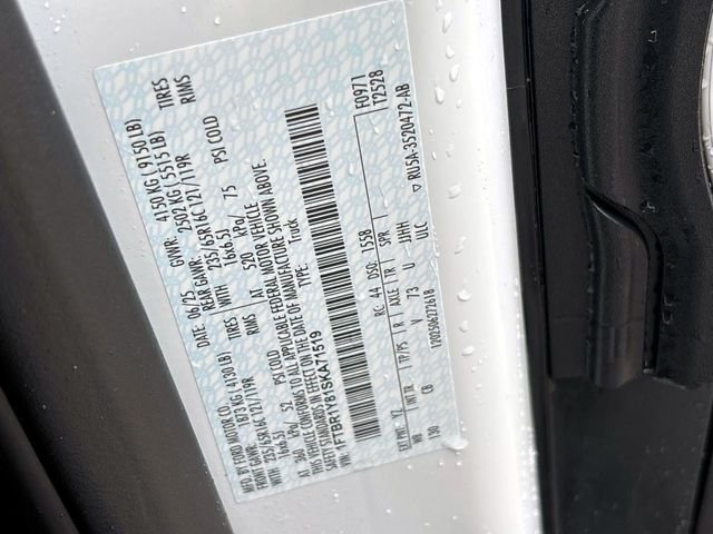 Used 2025 White Ford  image 29