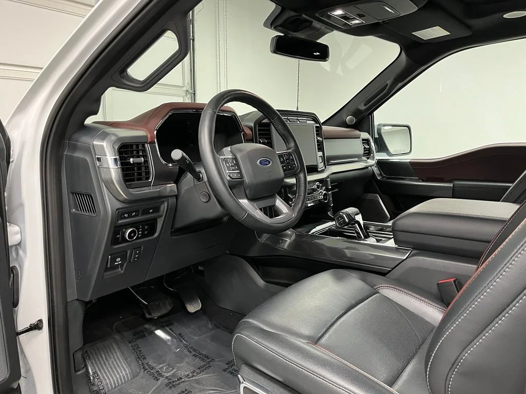 Used 2023 White Ford Lariat image 20