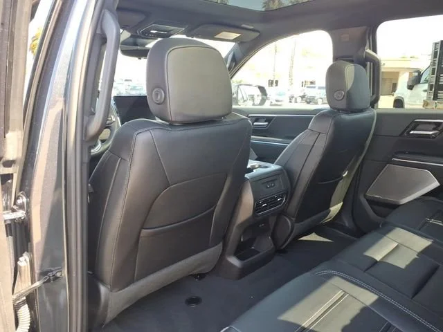 Used 2025 Deep Ocean Metallic GMC Extended Range Denali image 12