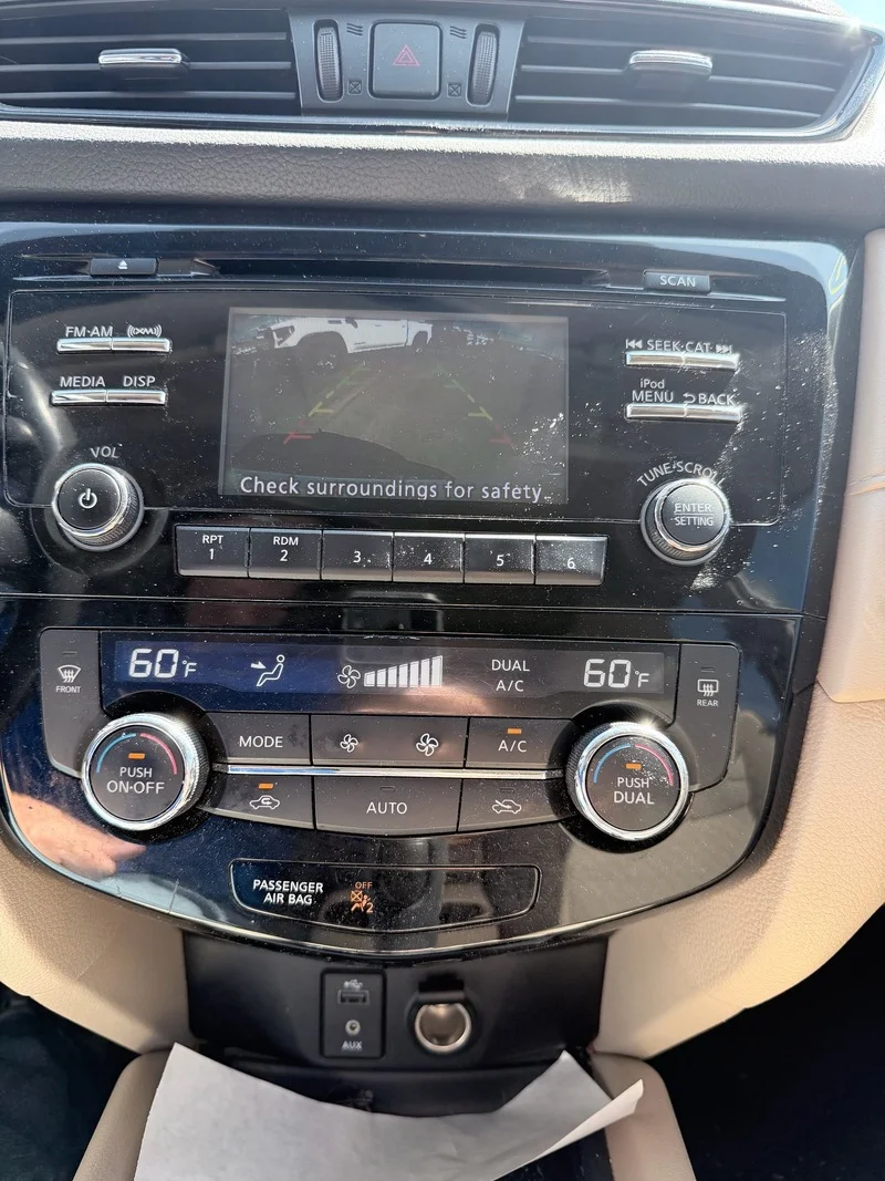 Used 2017 Pearl White Nissan SV image 11