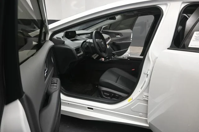 New 2026 Wind Chill Pearl <sup>1</sup> Toyota  XLE image 10