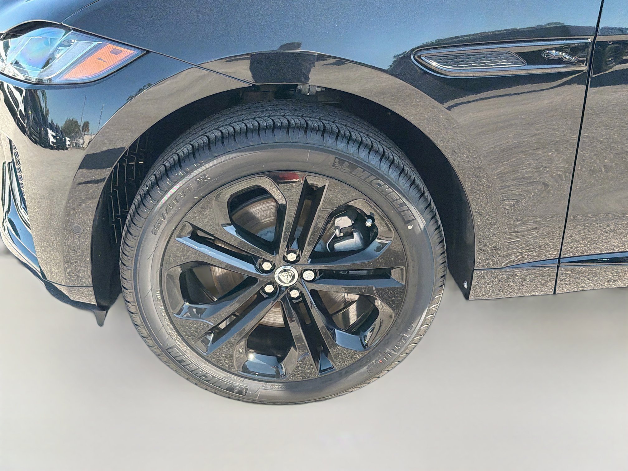 2026 Jaguar F-Pace R-Dynamic S - Photo 40