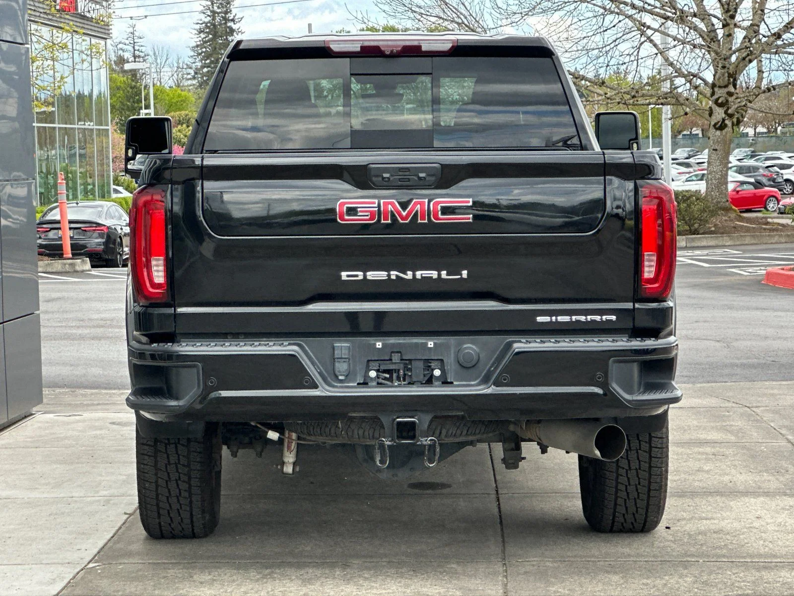 Used 2022 Ebony Twilight Metallic GMC Denali image 4