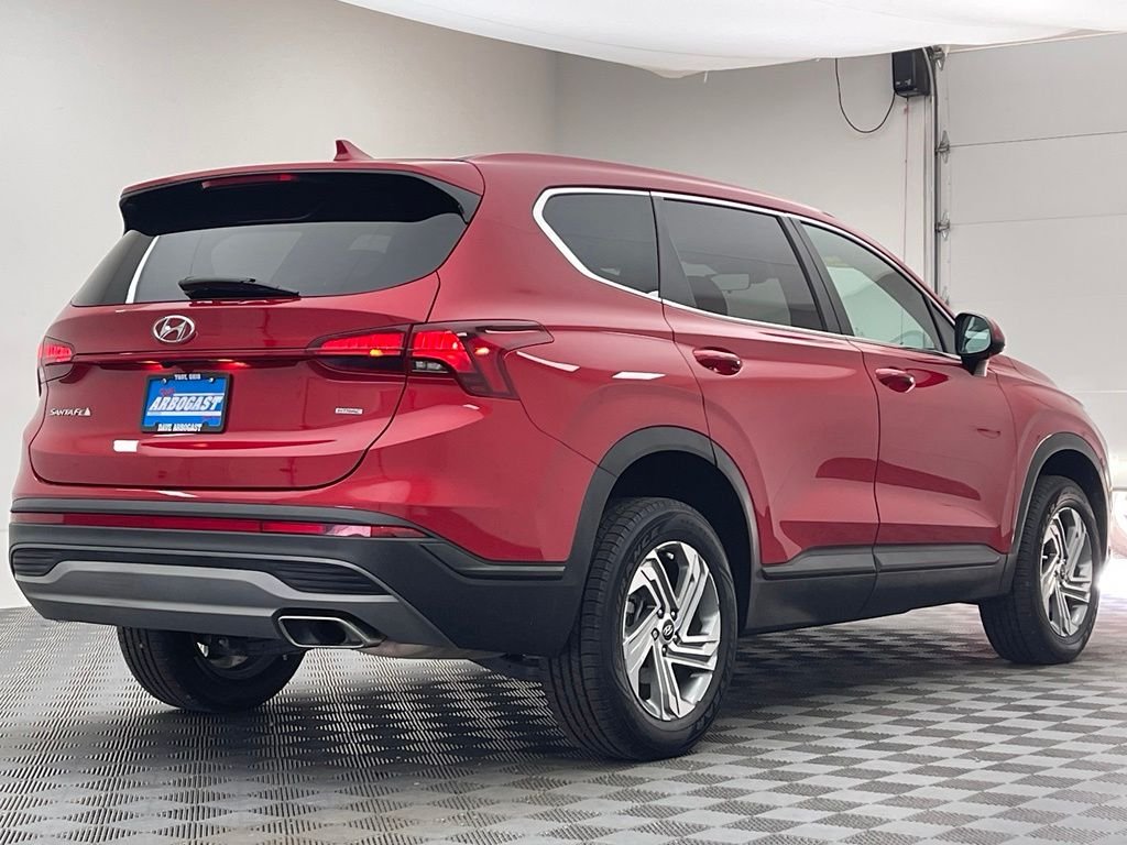 Used 2023 Calypso Red Hyundai SE image 6