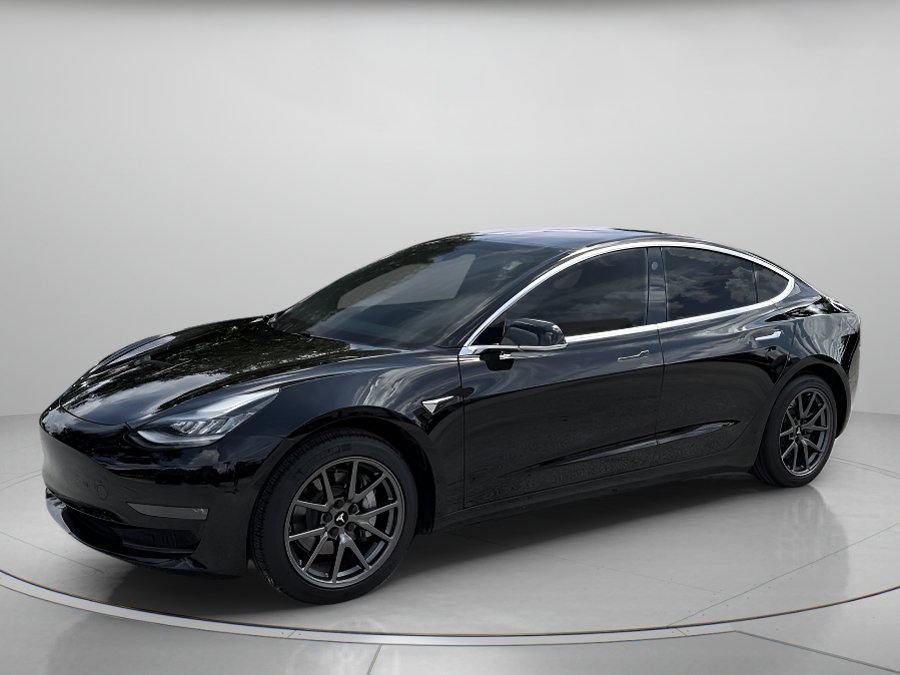 Used 2018 Black Tesla Long Range image 1