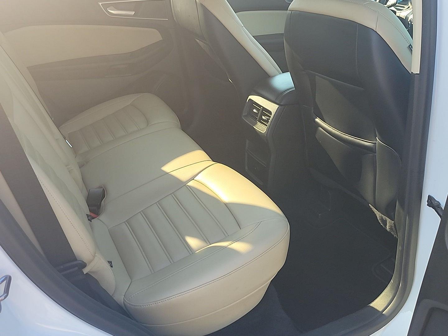 Used 2024 Oxford White Ford SEL image 21