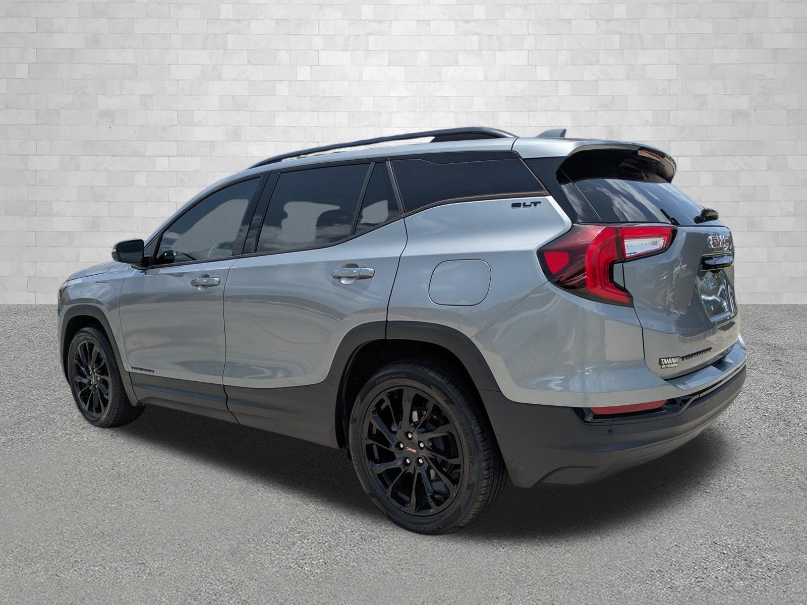 2023 GMC Terrain SLT - Photo 4