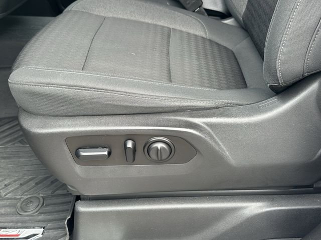 Used 2021 White Chevrolet LT image 28