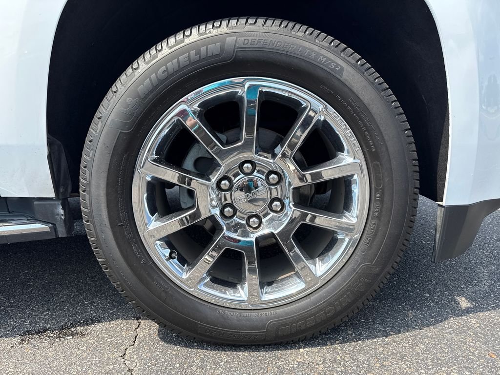 Used 2019 White GMC Denali image 11