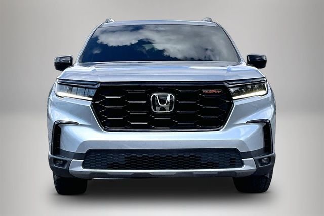 Used 2025  Honda TrailSport image 3