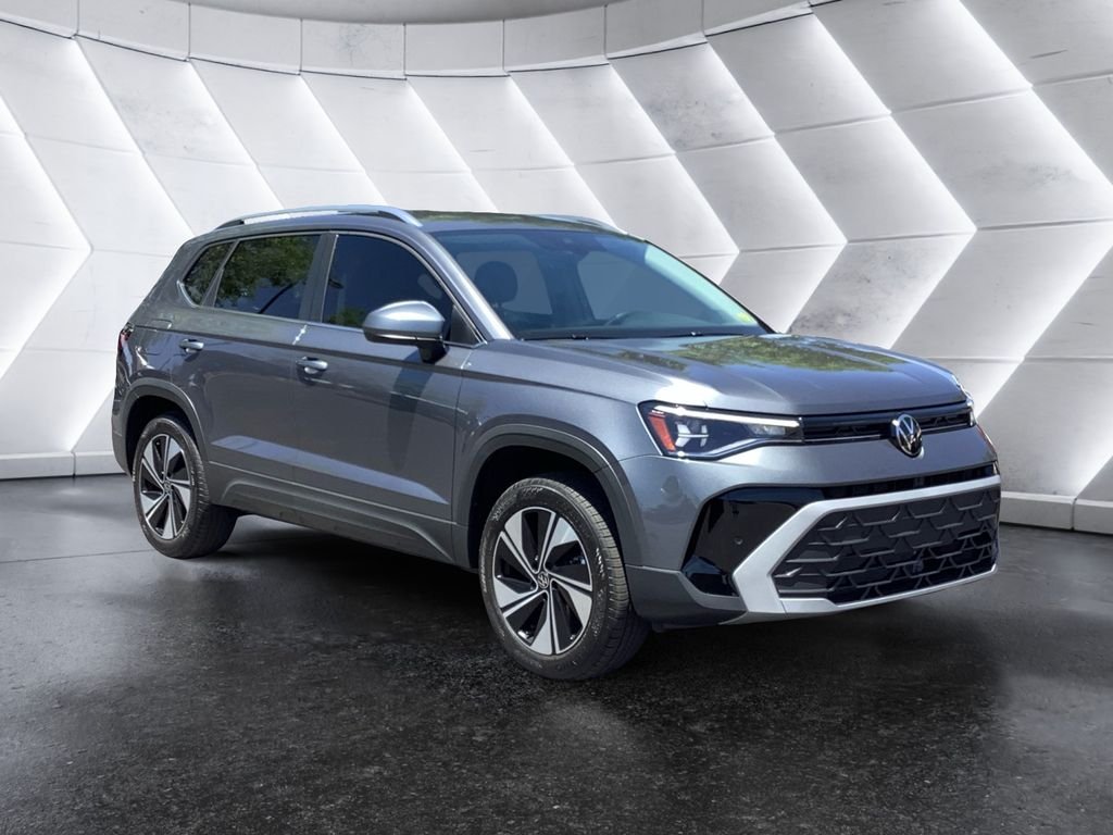 2025 Volkswagen Taos 1.5T SE 4Motion's photo