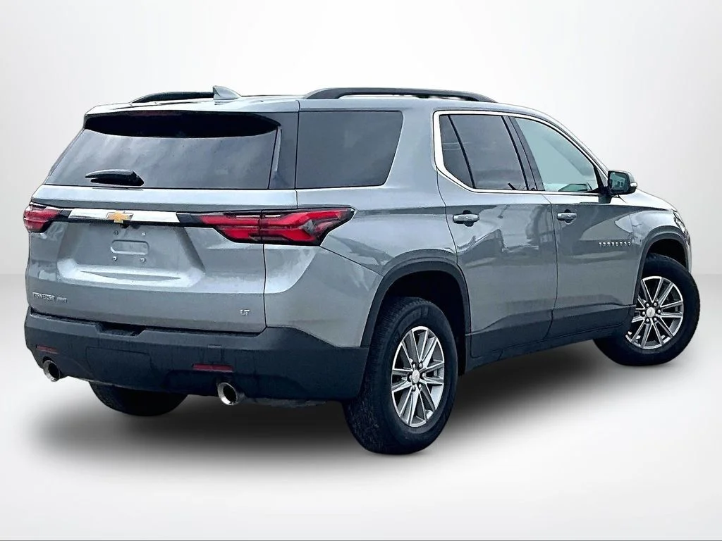 Used 2023 Gray Chevrolet LT image 3