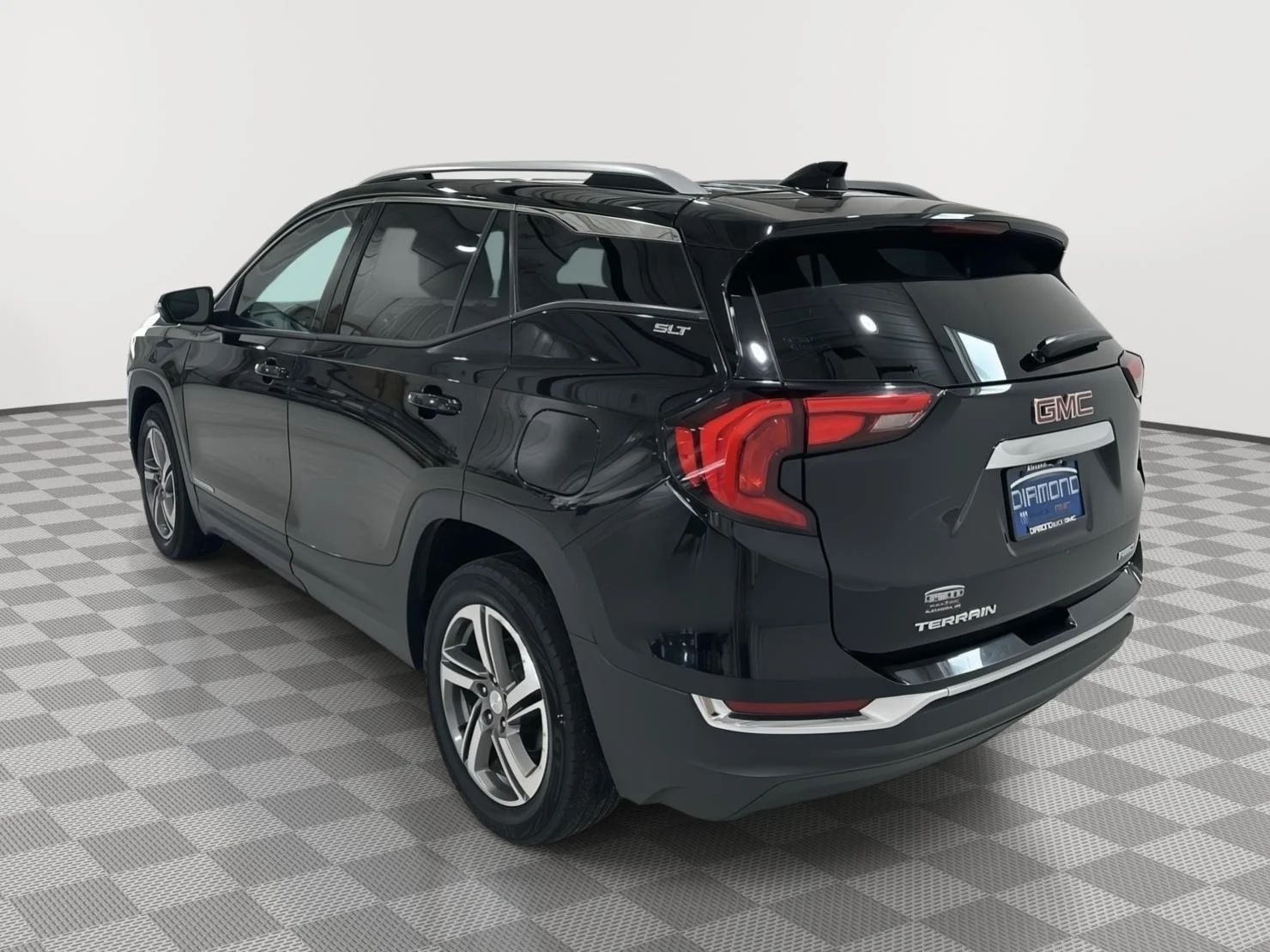 Used 2019 EBONY TWILIGHT METALLIC GMC SLT image 3
