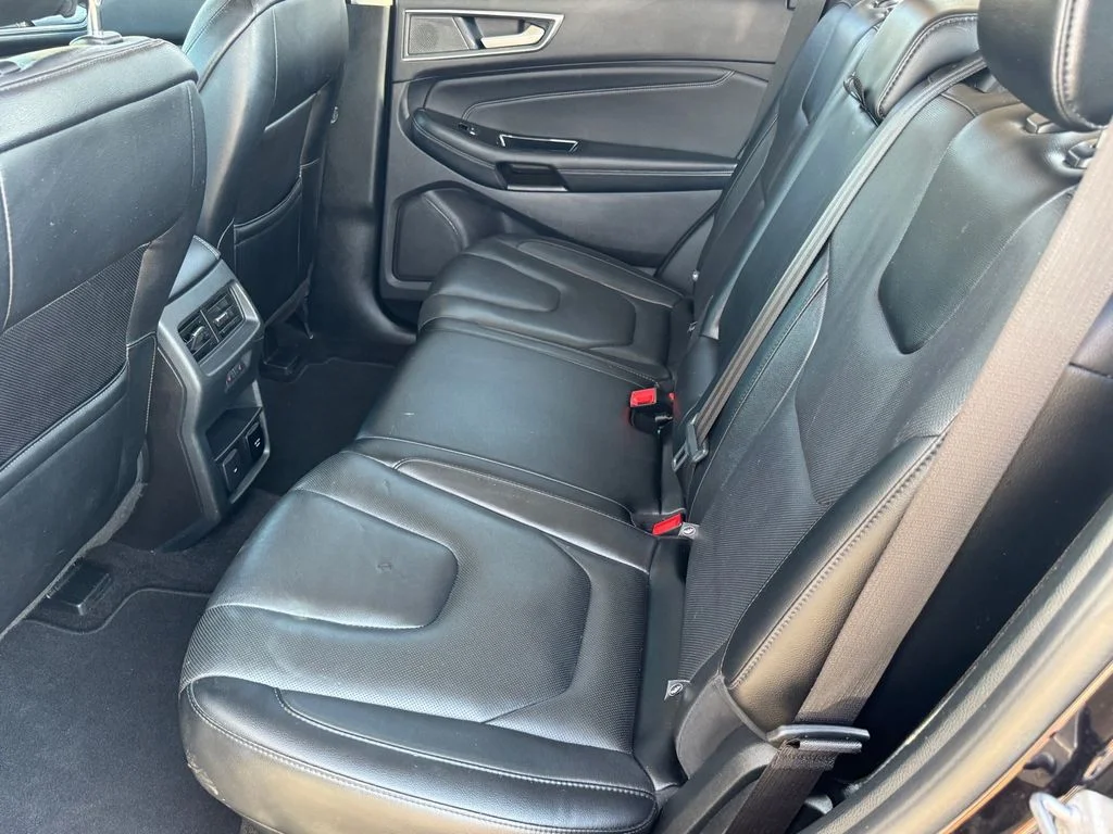 Used 2019 Black Ford Titanium image 13