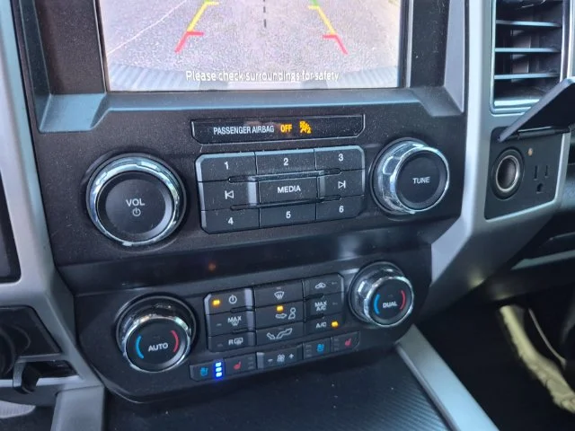 Used 2020 Black Ford Lariat image 18