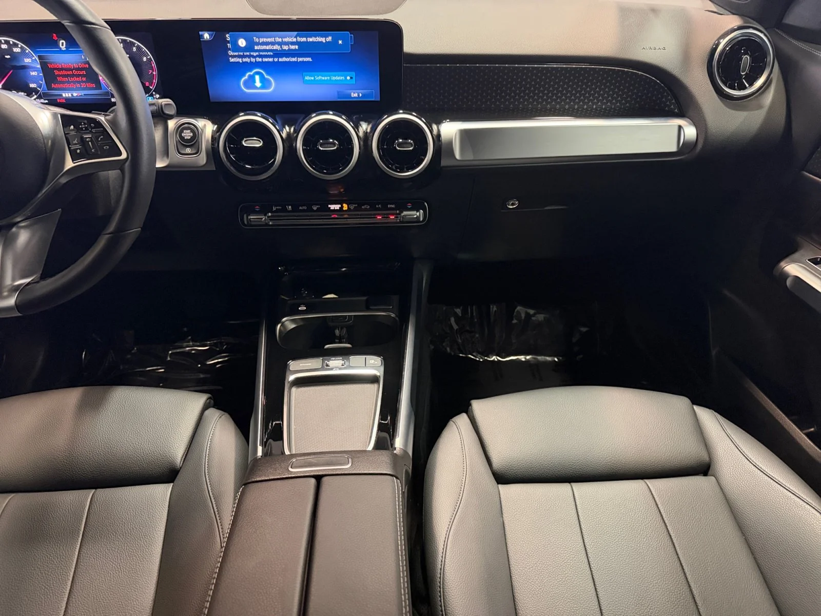 Used 2026 Black Mercedes-Benz GLB 250 image 12