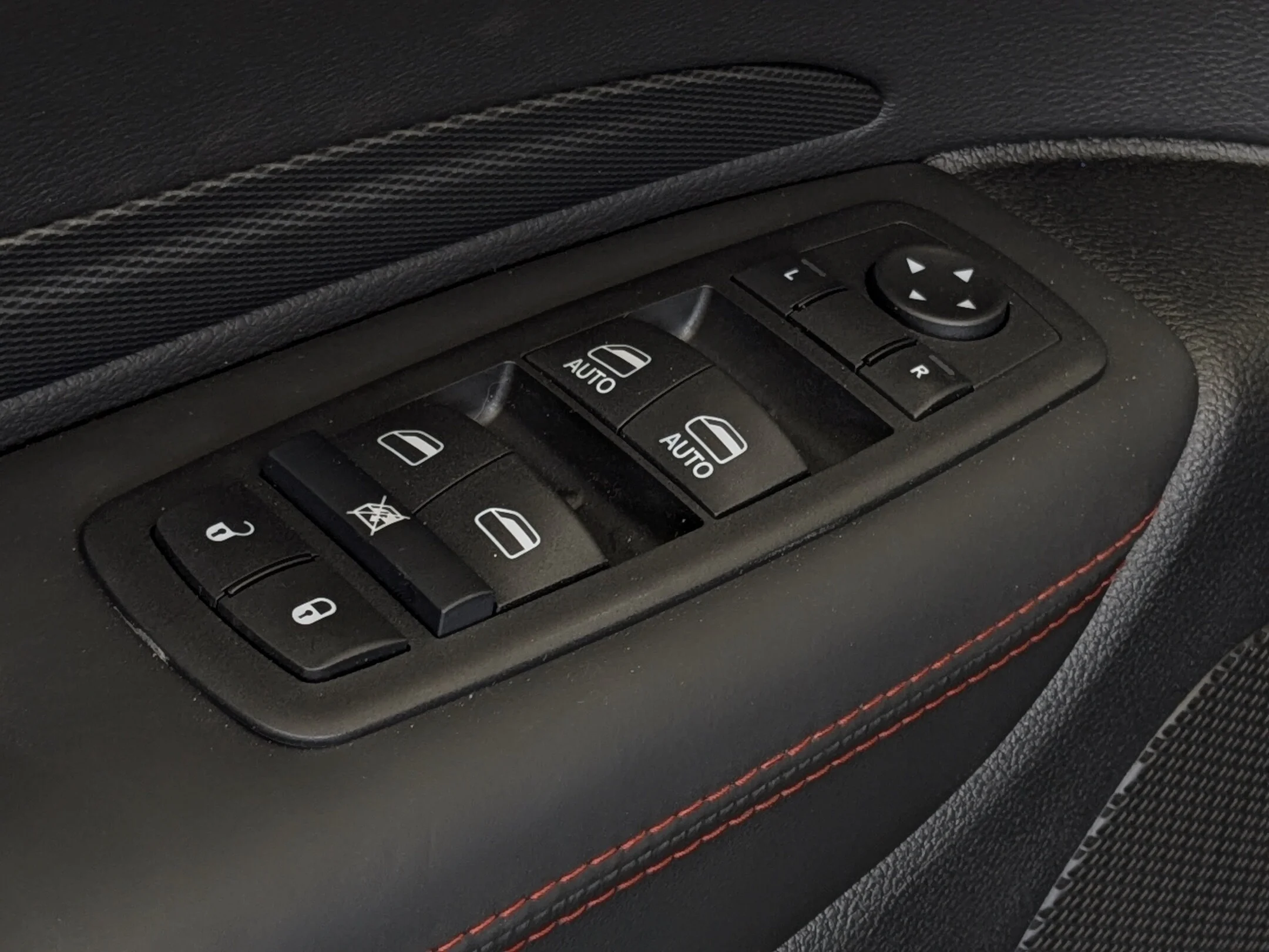 New 2026 Black Dodge GT HEMI V8 Plus - - Blacktop Pkg - Power Sunroof - Adaptive Cruise - Ventilated Seats & More! image 13