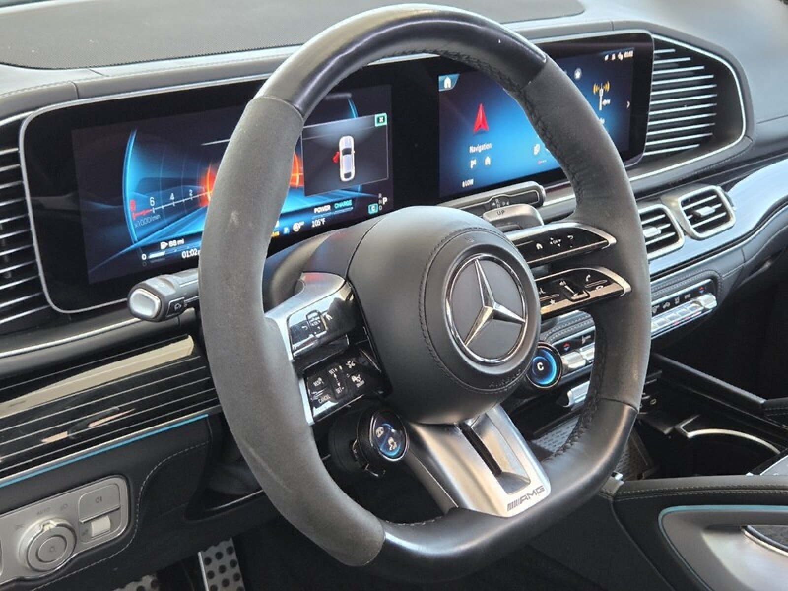 Certified Used 2024 MANUFAKTUR Diamond White Metallic Mercedes-Benz AMG® GLE 53 image 25