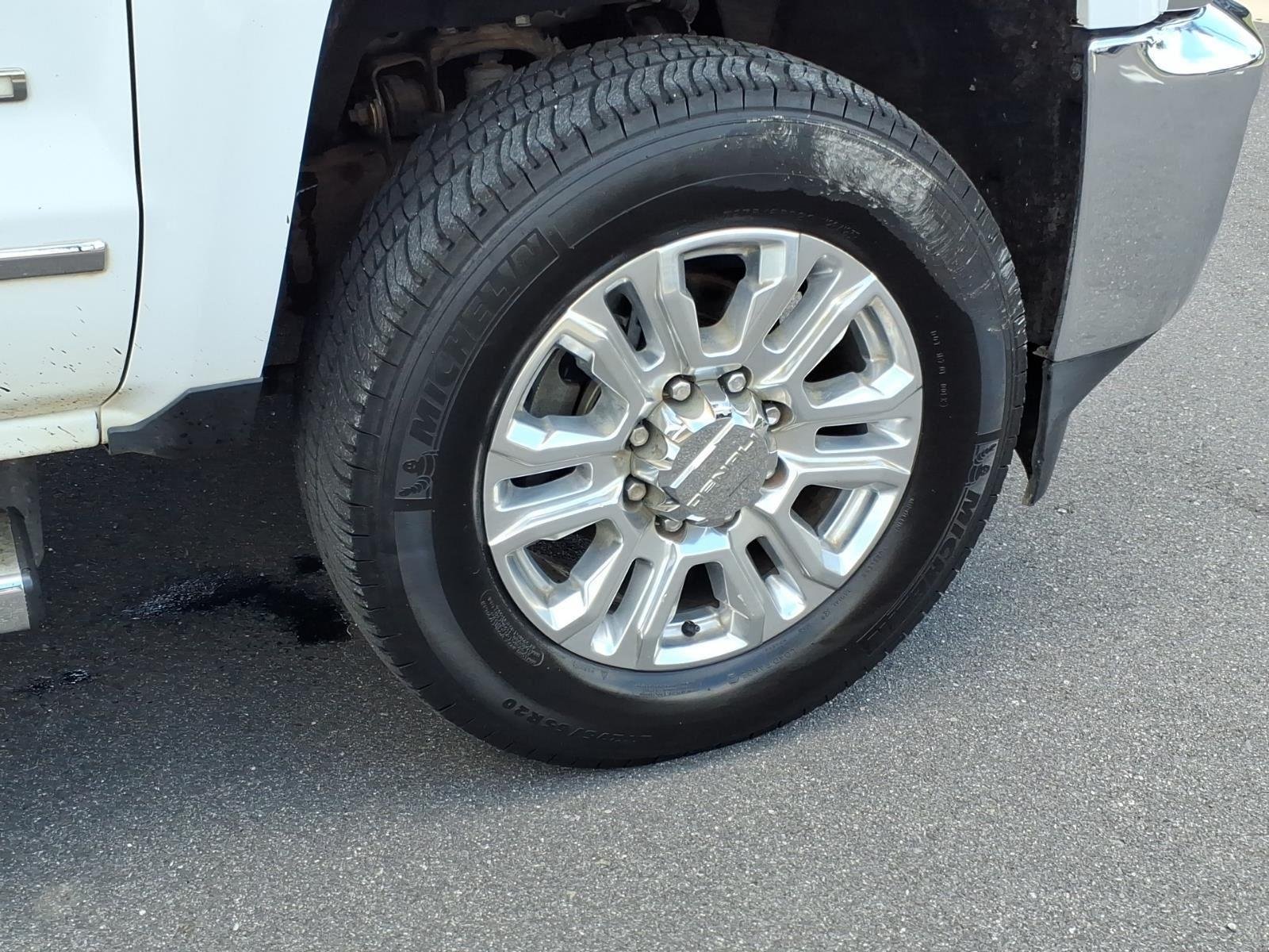 Used 2015 Summit White Chevrolet LTZ image 12