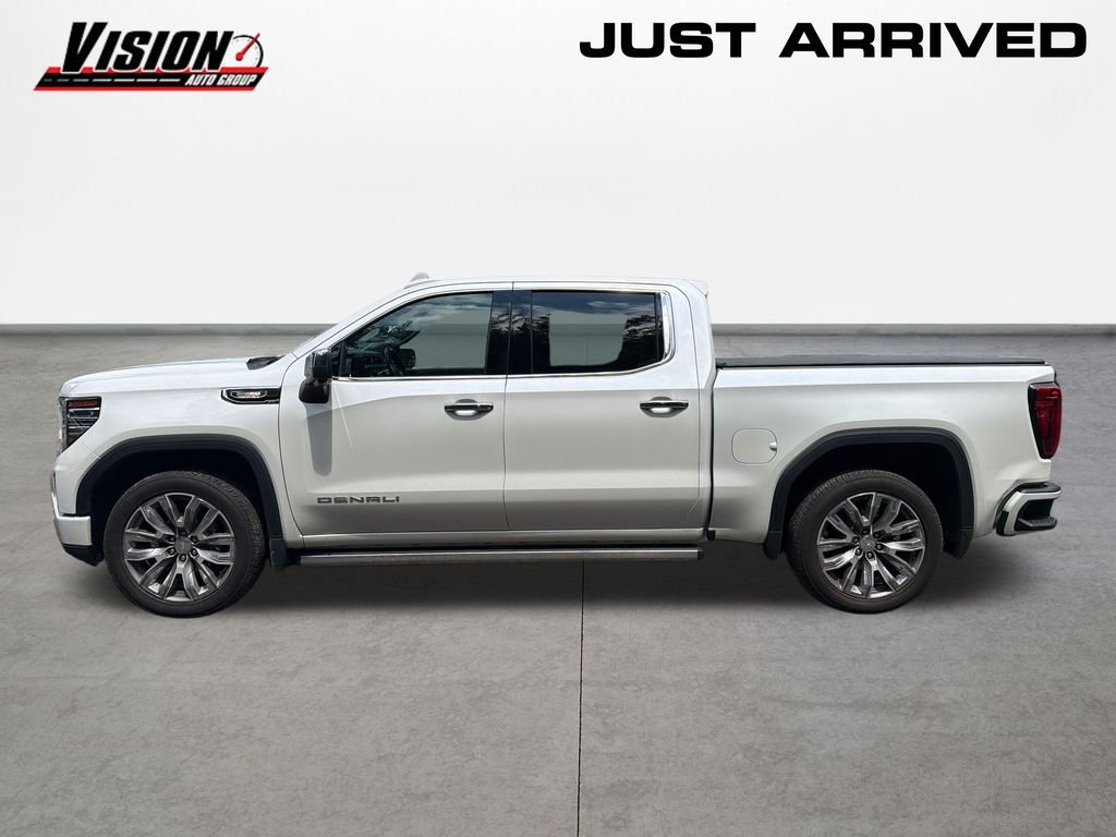 Used 2023 White GMC Denali image 8