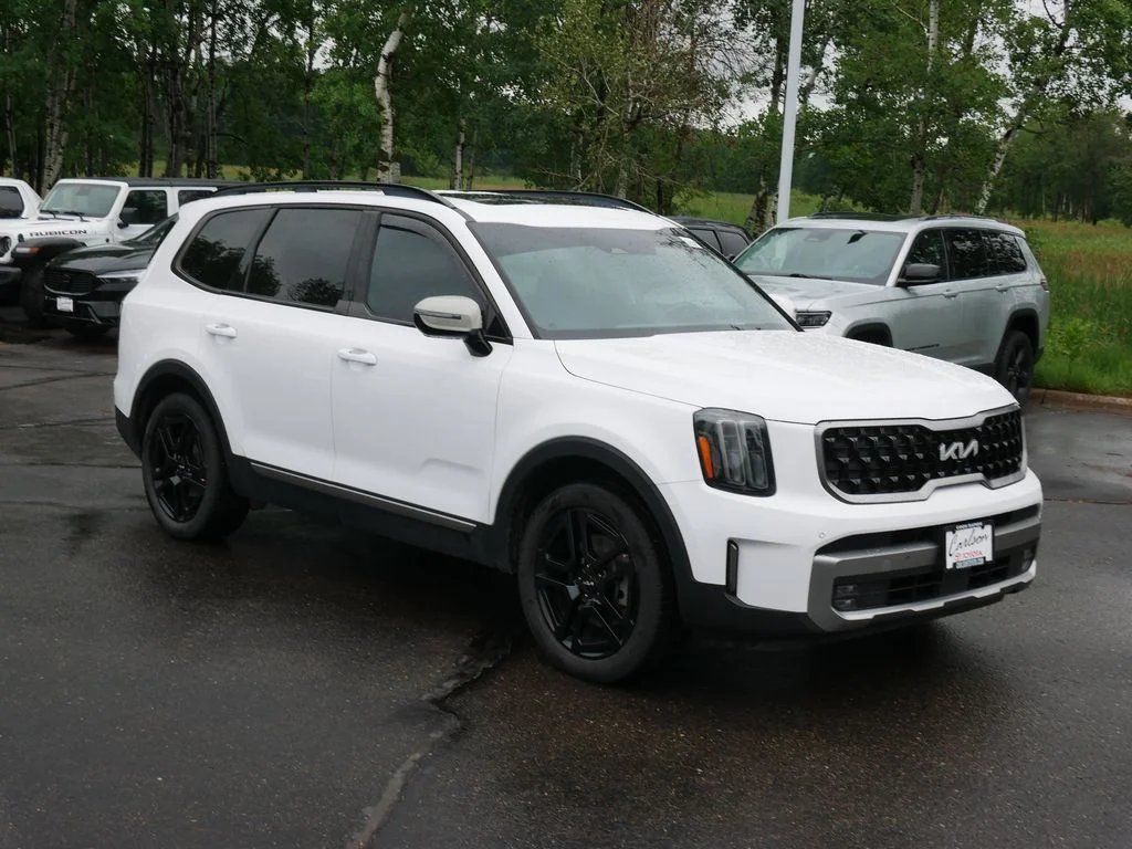 Used 2023 Kia Telluride SX Prestige X-Line with VIN 5XYP5DGC5PG352356 for sale in Minneapolis, Minnesota