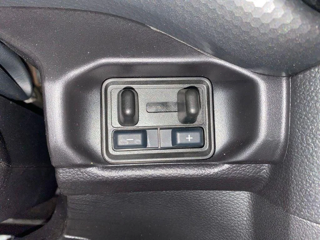 Used 2025 Oxford White Ford Raptor image 9