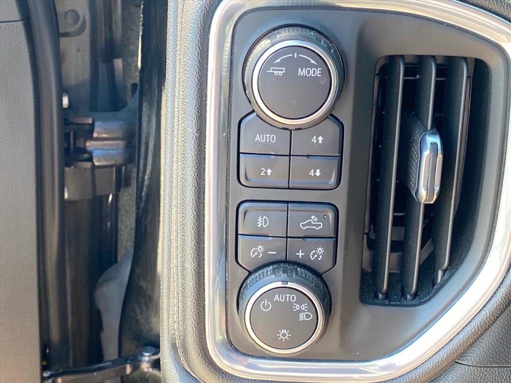 Used 2021 Black Chevrolet LT Trail Boss image 17