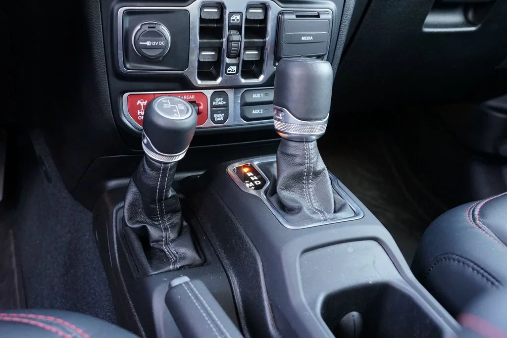 Used 2024 Blue Jeep Rubicon image 26