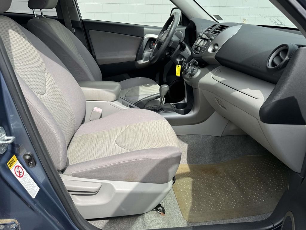Used 2008 Blue Toyota Base image 12