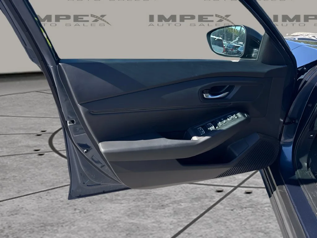 Used 2025 Blue Honda SE image 22
