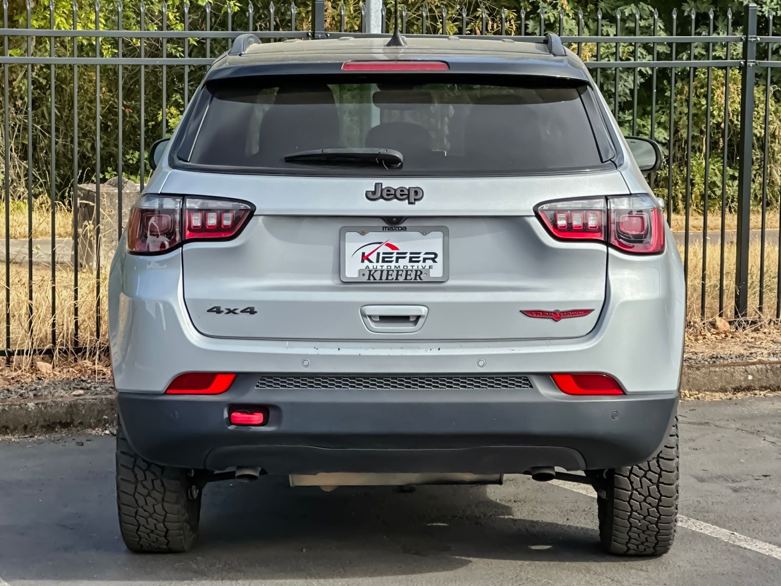Used 2025 Silver Jeep Trailhawk image 4