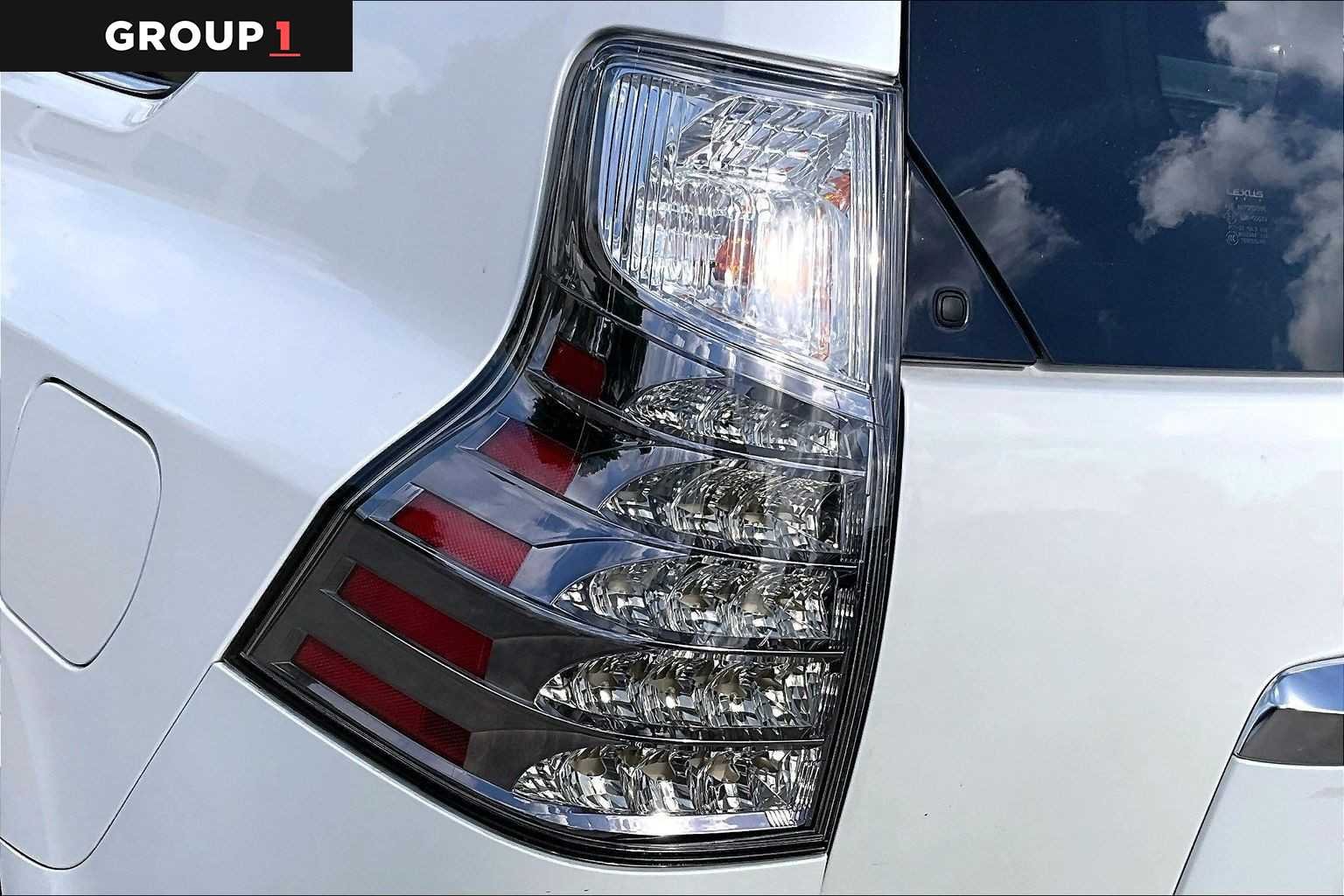 Used 2020 Starfire Pearl Lexus Premium image 26